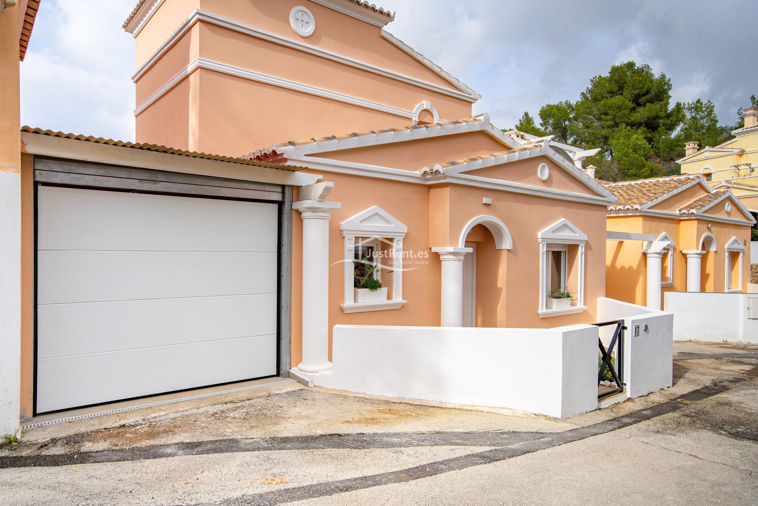 Casa adosada de lloguer a Cometa