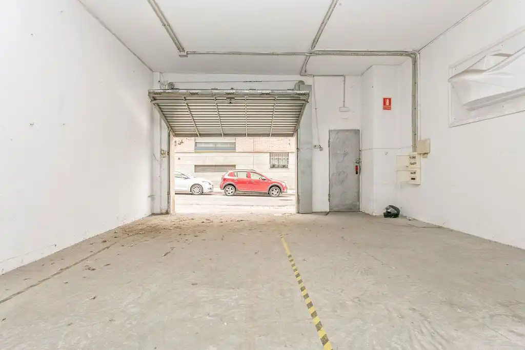 Gewerbefläche zum Verkauf in Sud, imagen 4