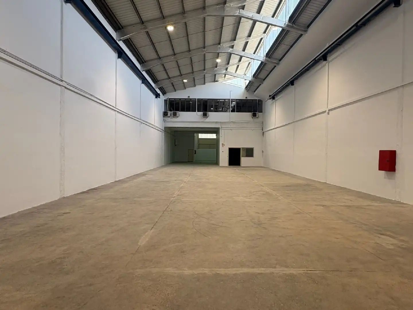 Nave industrial de alquiler en Barcelona