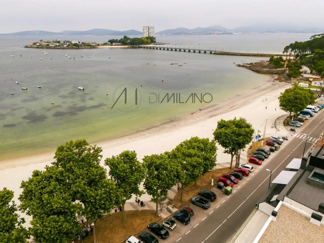 Vista exterior de Ático en venta en Vigo  con Calefacción, Terraza y Piscina