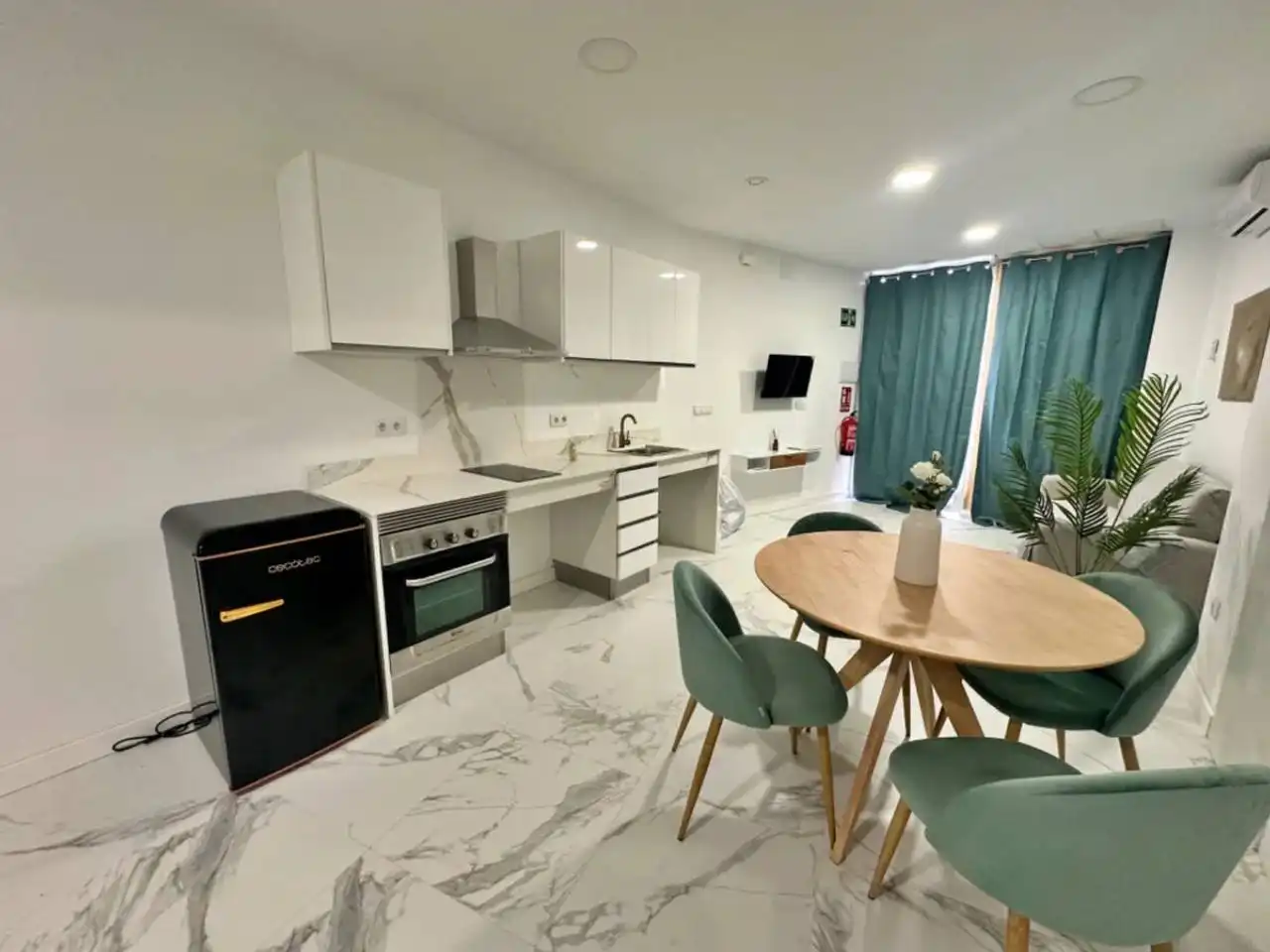 Kitchen of Study for sale in El Prat de Llobregat  with Air Conditioner, Heating and Parquet flooring