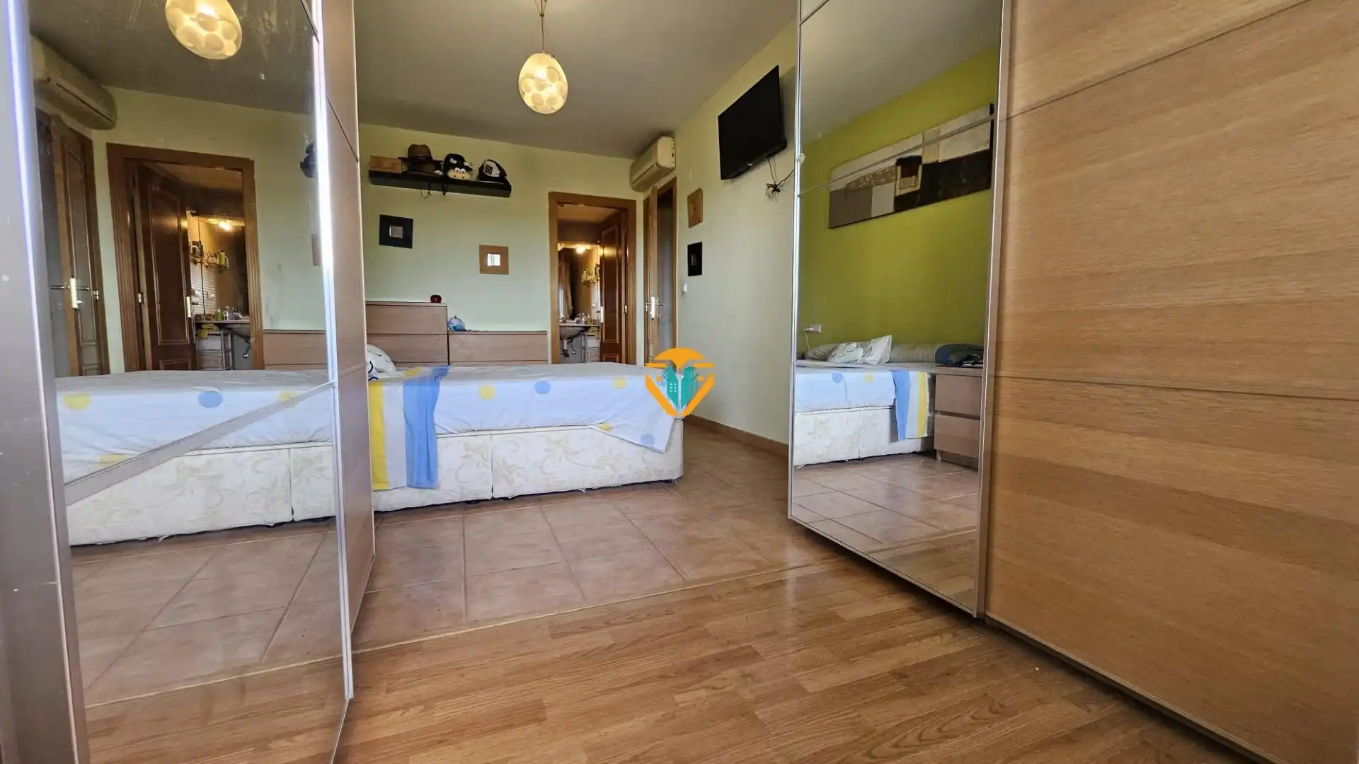 Schlafzimmer von Einfamilien-Reihenhaus zum Verkauf in Finestrat mit Klimaanlage, Privatgarten und Terrasse