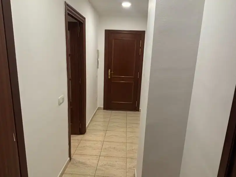 Flat with lift for sale in abat oliba 30
