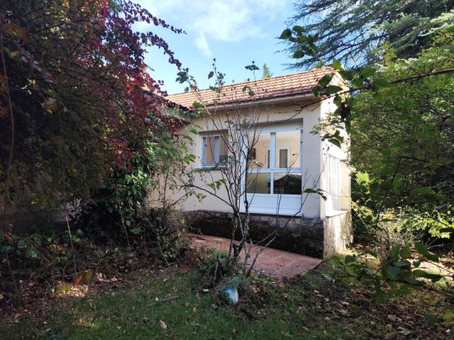 Casa-chalet en Venta en Lugar Terroso en Vilardevós