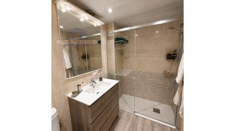 Foto 5 de Apartament en venda a Calle Joan Miro, L'Ampolla, Tarragona