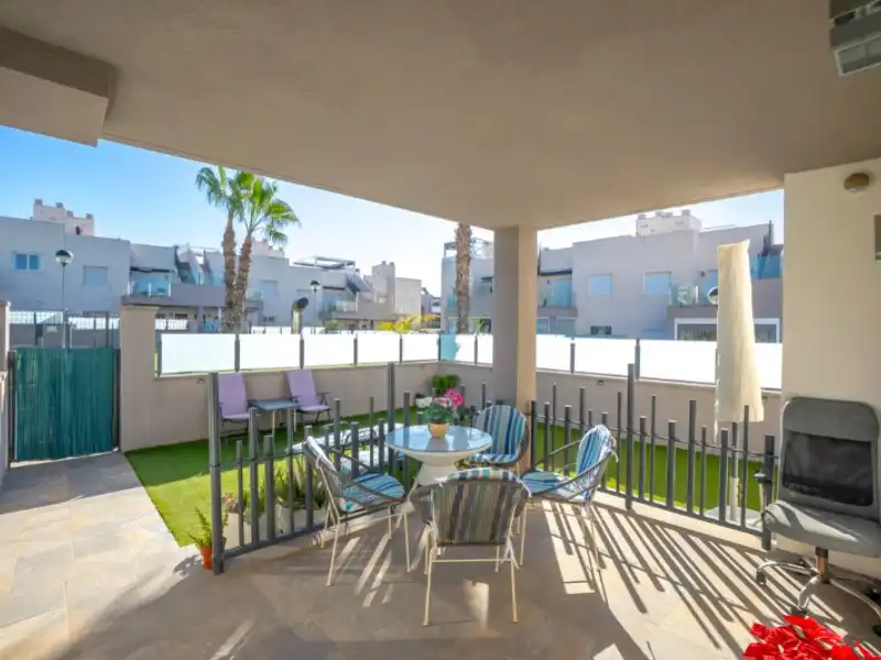 Piano terra con piscina in vendita a Nueva Torrevieja - Aguas Nuevas, imagen 2