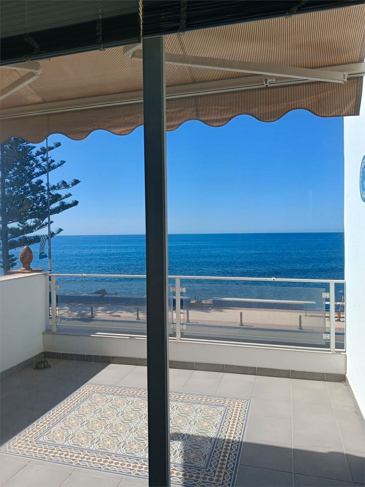 Exterior view of House or chalet for sale in Vélez-Málaga  with Terrace and Furnished