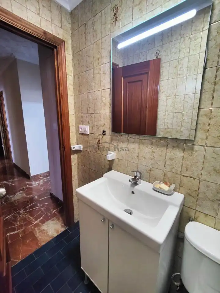 Bathroom of Flat for sale in Ourense Capital   with Heating, Storage room and Balcony