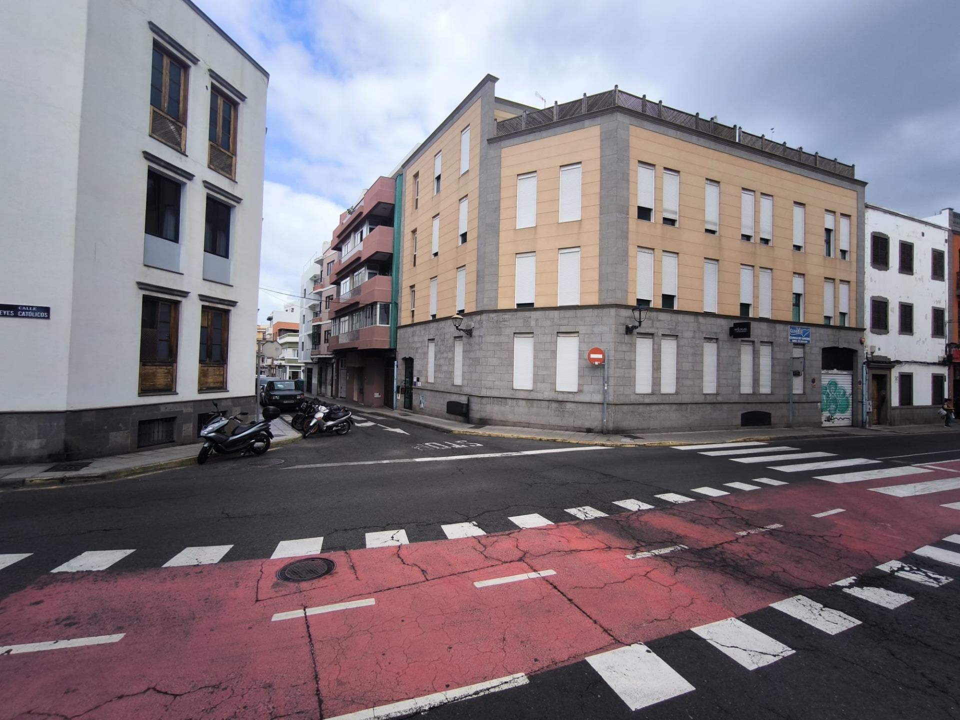 Vista exterior de Pis en venda en Las Palmas de Gran Canaria