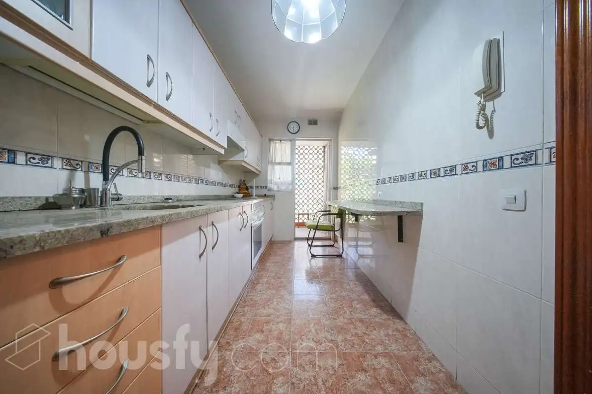 Cocina de Piso en venta en Madrid con Aire acondicionado, Calefacción y Jardín privado