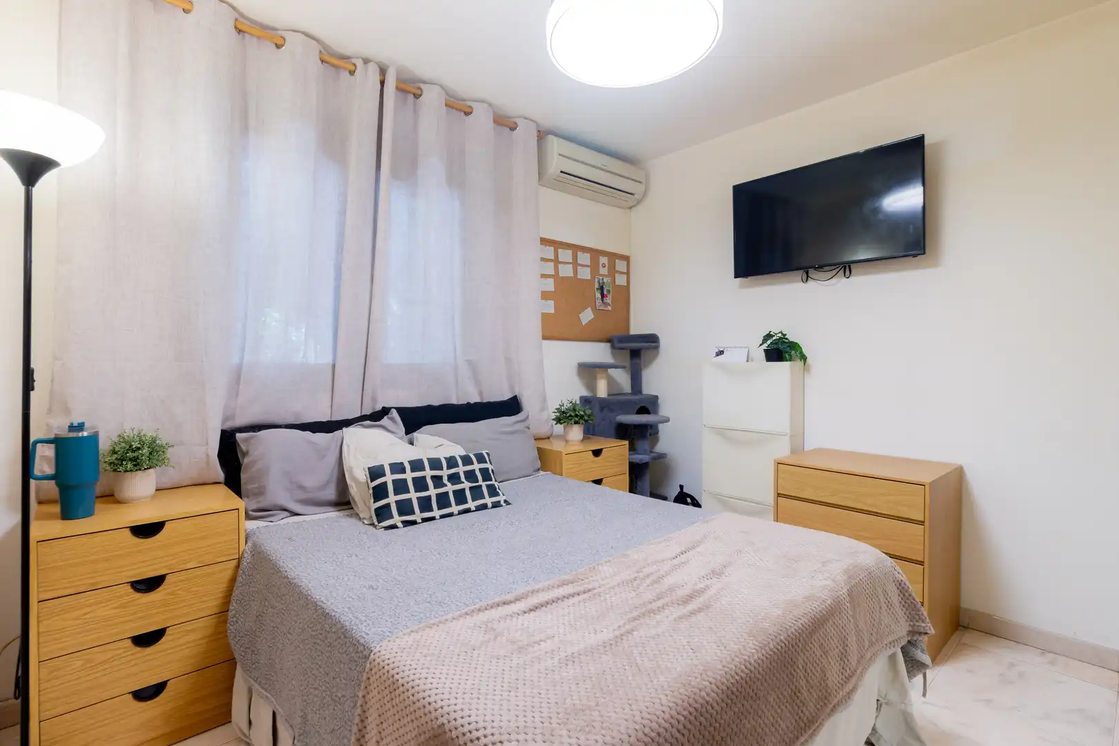Schlafzimmer von Wohnung zum Verkauf in Pinto mit Heizung