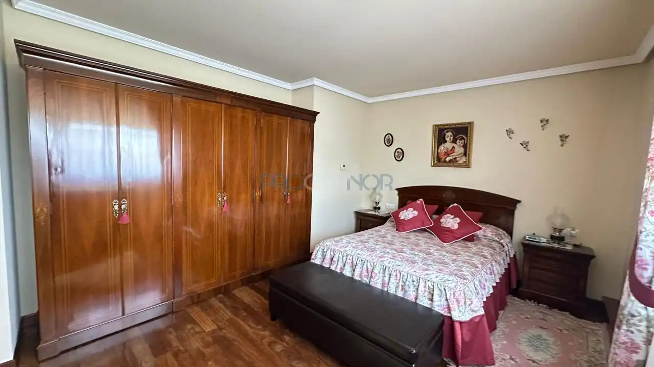 Habitación de Casa o chalet en venta en Sariegos con Calefacción, Jardín privado y Terraza