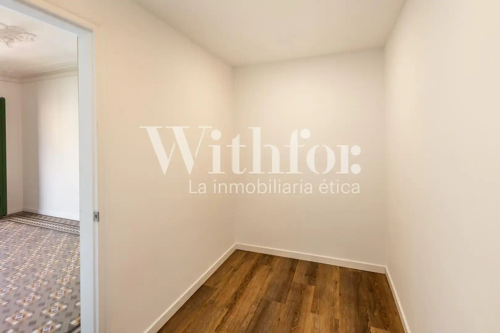 Appartamento con terrazza in affitto a Carrer de València, imagen 35