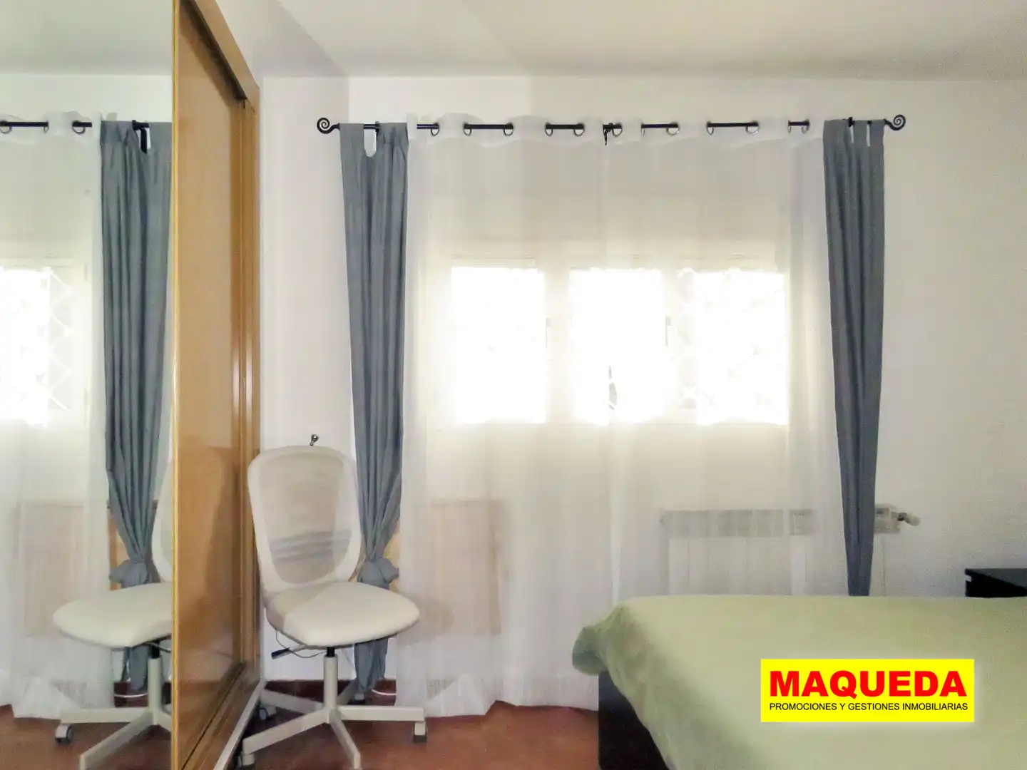 Bedroom of Houses for sale in Majadahonda  with Heating, Private garden and Swimming Pool