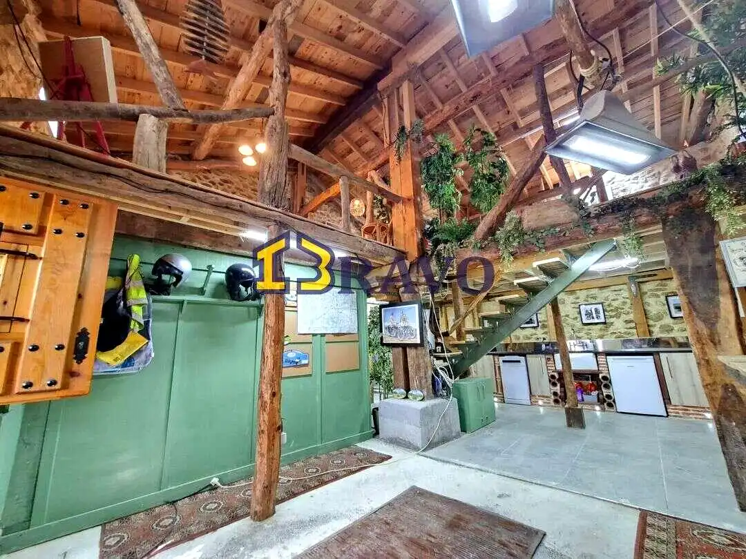 Casa adosada en venta en Merindad de Cuesta-Urria