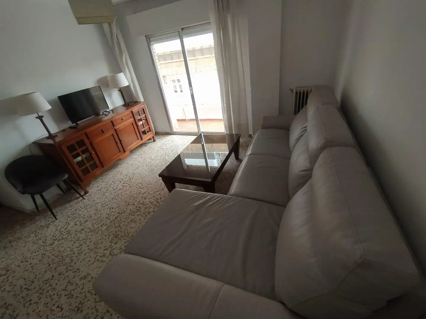 Flat for rent in Fígares