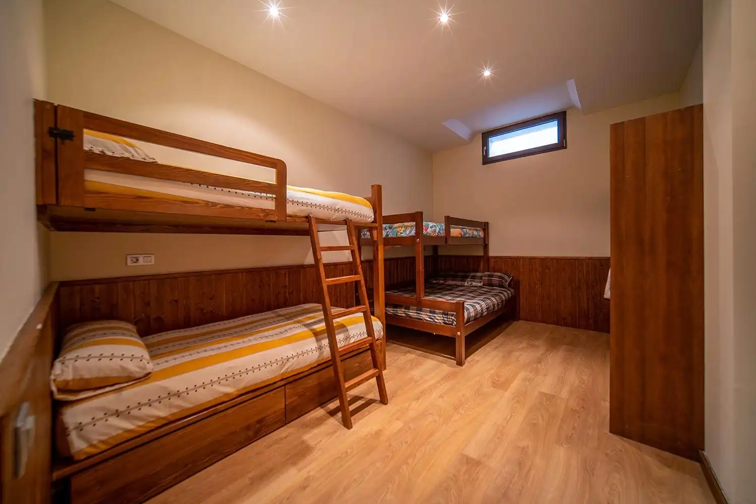 Habitación de Casa o chalet en venta en Vielha e Mijaran con Jardín privado, Parquet y Terraza