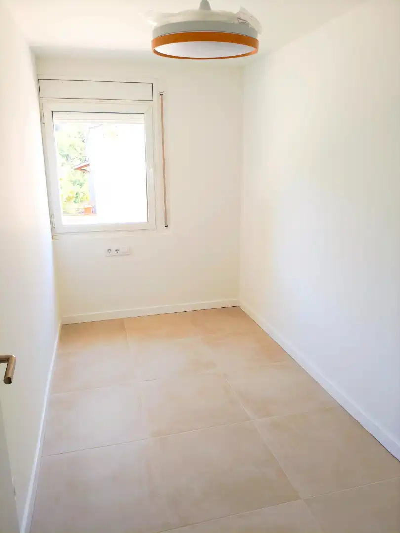 Bedroom of Ground floor for sale in Dosrius  with Oven, Microwave and Alarm