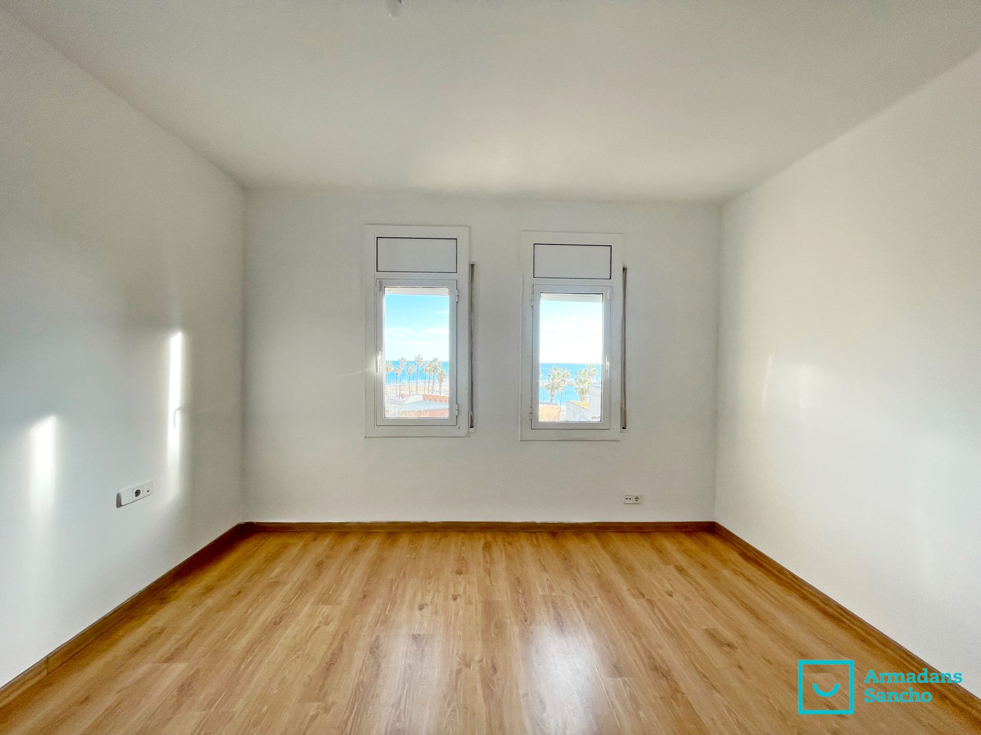 Bedroom of Flat for sale in  Barcelona Capital  with Parquet flooring and Oven