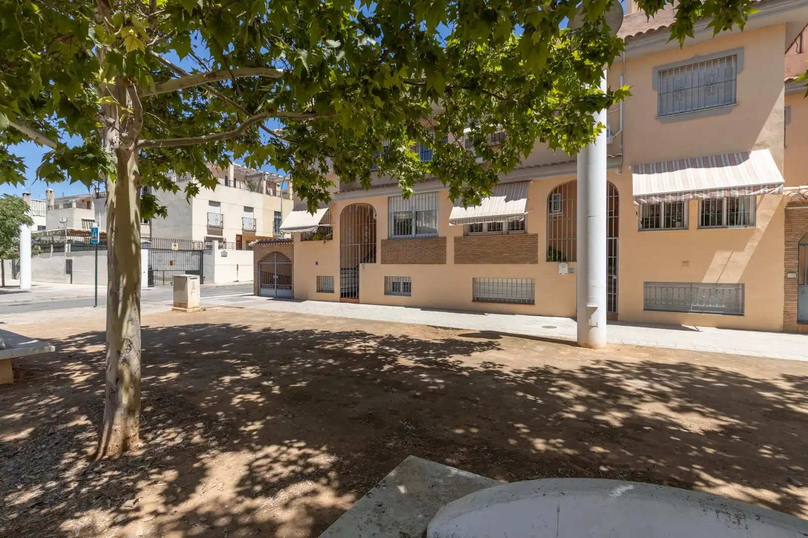 Vista exterior de Casa o chalet en venta en Granada con Aire acondicionado, Calefacción y Terraza