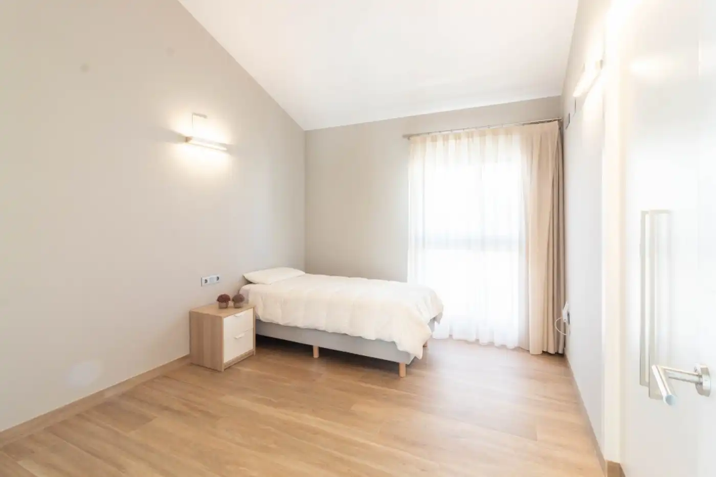 Bedroom of Houses for sale in Turís  with Air Conditioner, Heating and Private garden