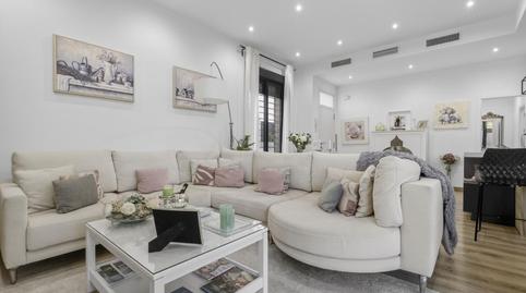 Foto 3 de Casa adosada en venta en C. Angel Sierra Media Villa, Umbrete, Sevilla