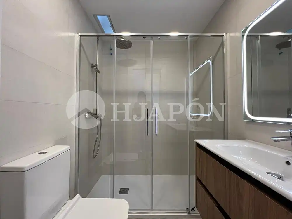 Baño de Casa adosada de alquiler en Vilassar de Mar con Terraza y Piscina comunitaria