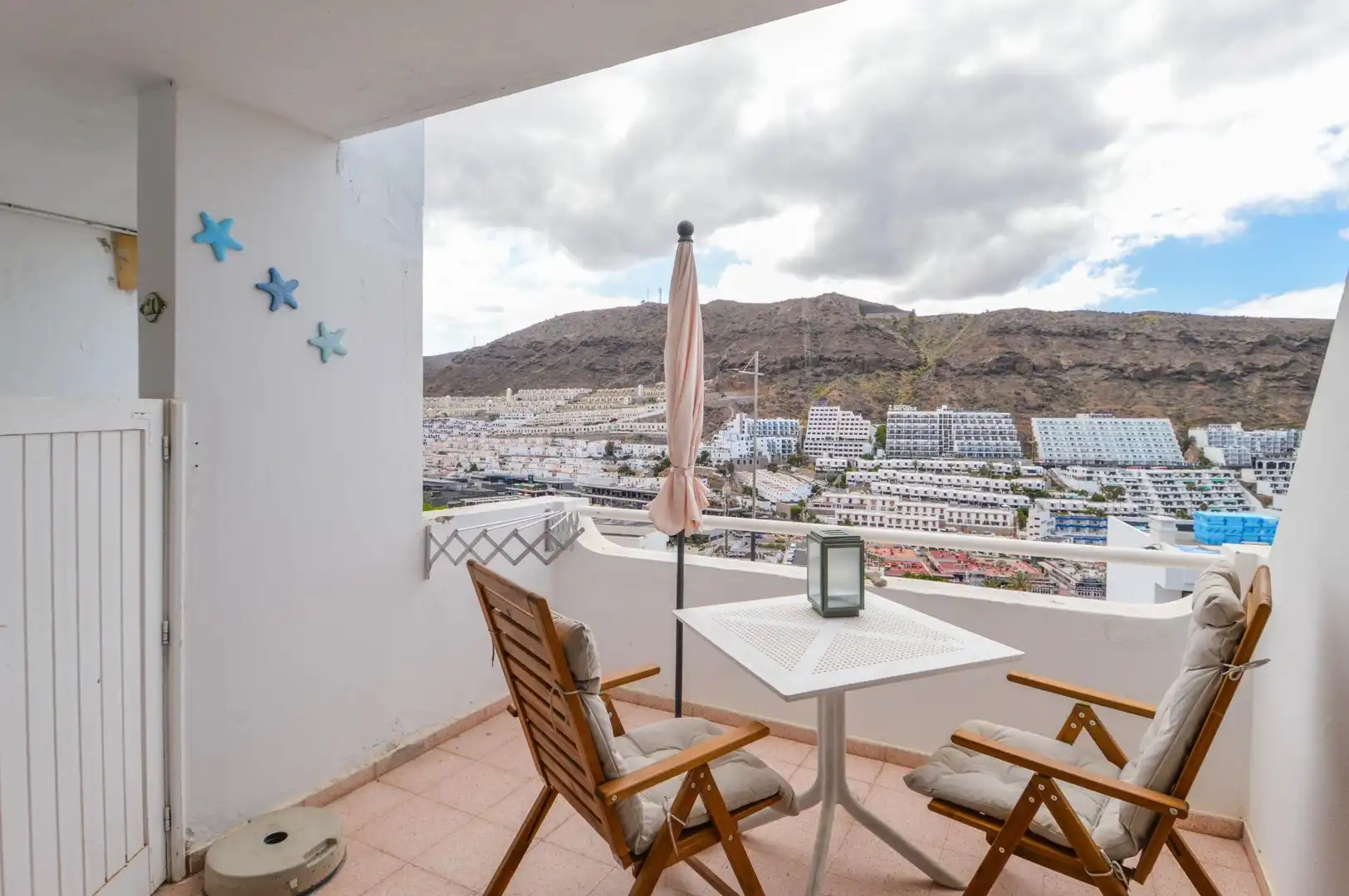 Terrassa de Apartament en venda en Mogán amb Terrassa, Moblat i Piscina comunitària