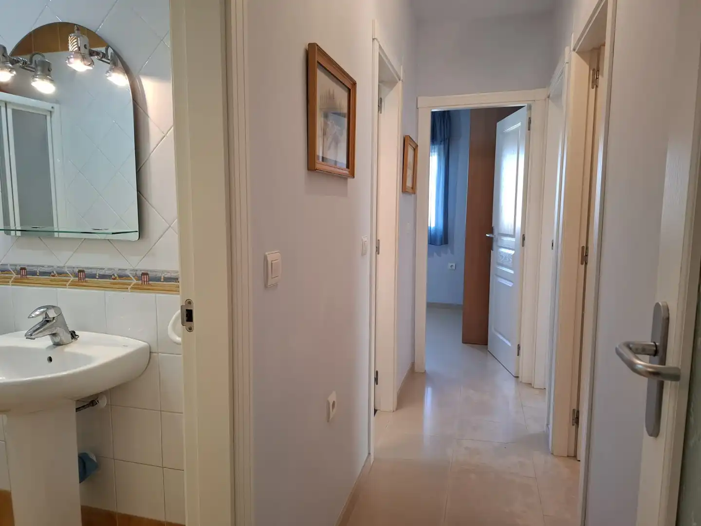 Piso en venta en Torrenueva Costa con Terraza, Trastero y Amueblado