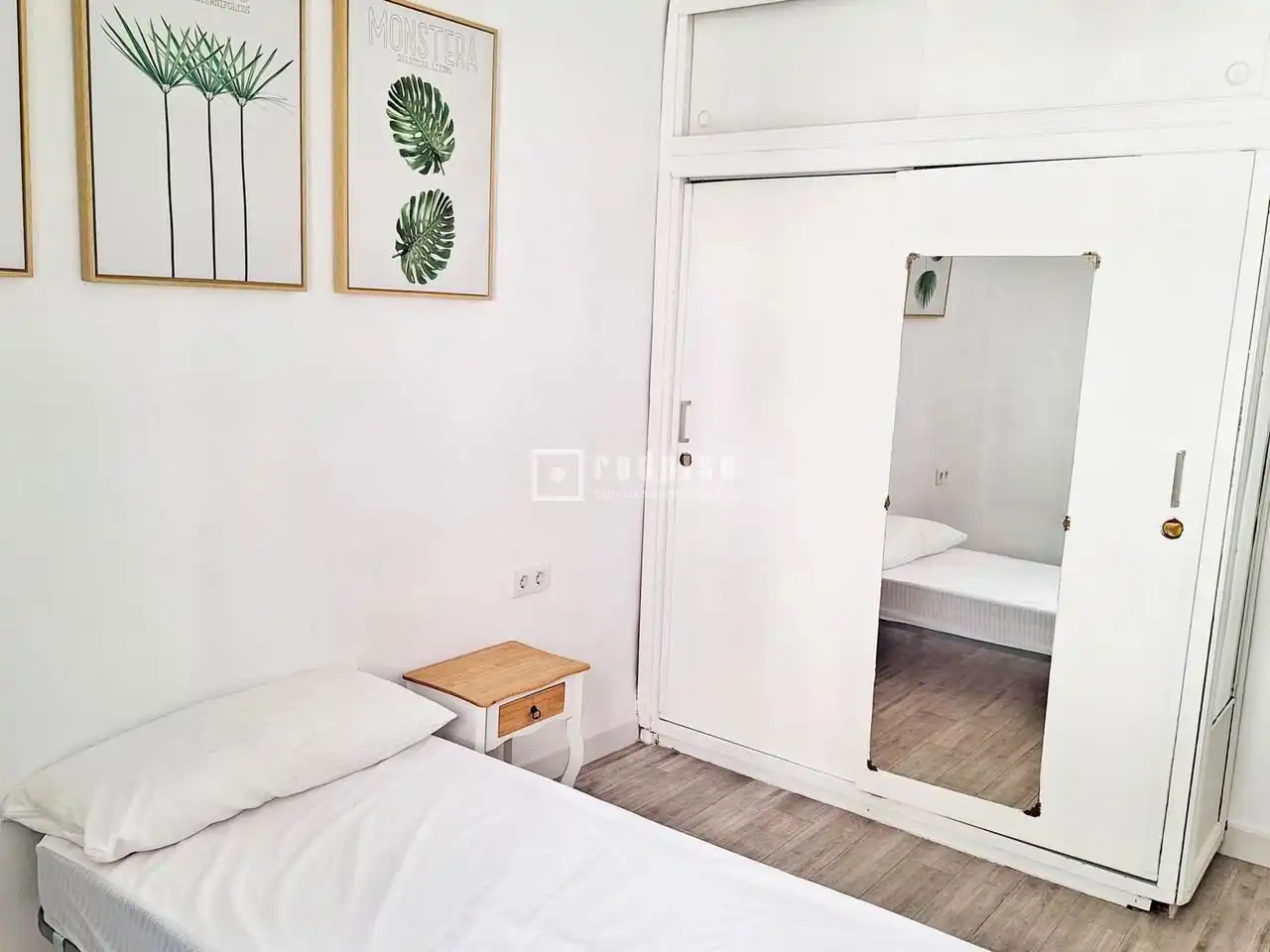 Habitación de Piso de alquiler en Sevilla con Aire acondicionado, Terraza y Amueblado