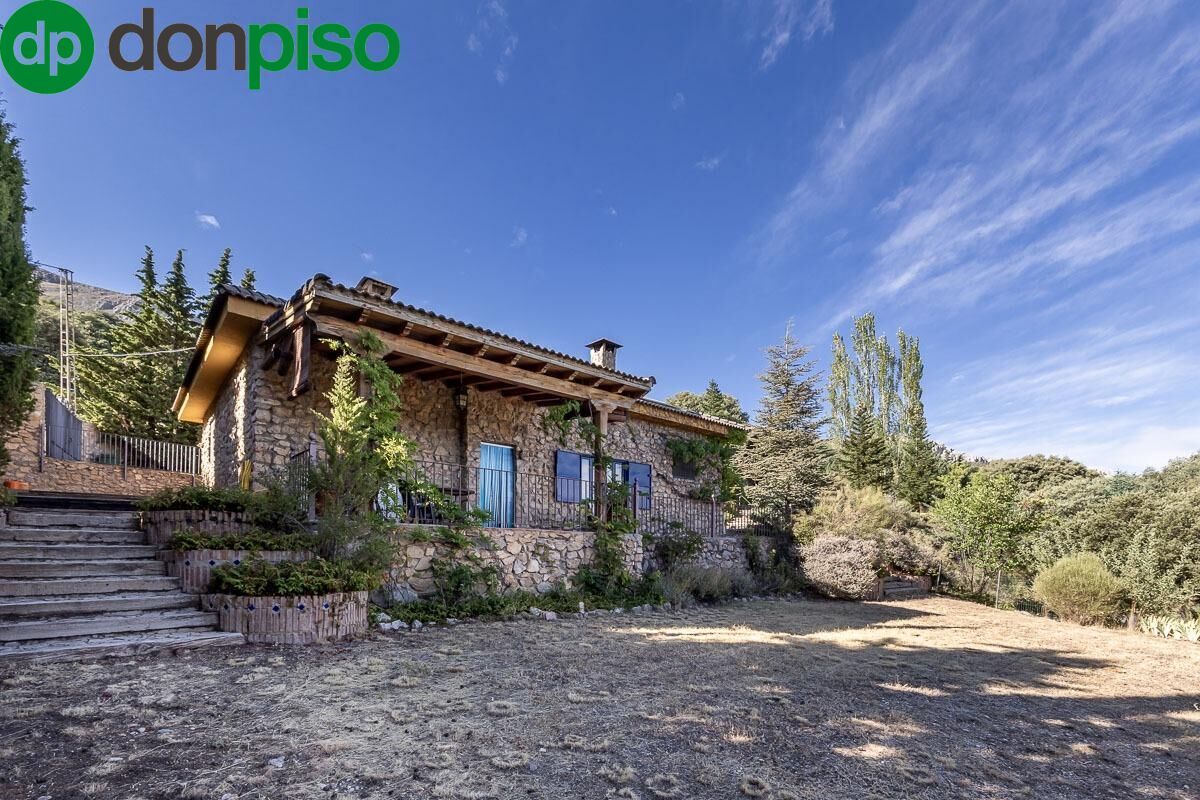 Exterior view of House or chalet for sale in Huétor de Santillán  with Private garden, Terrace and Swimming Pool