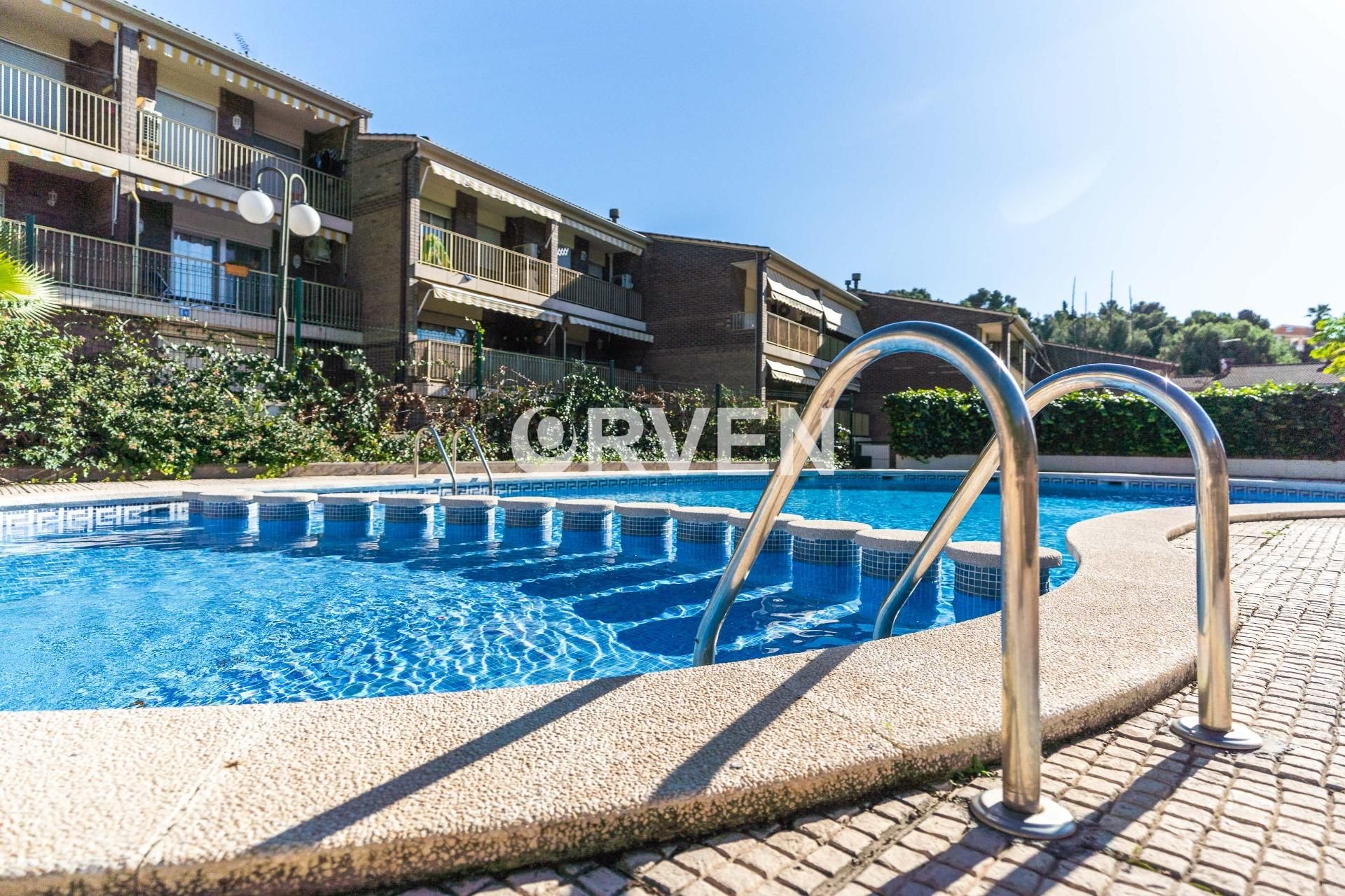 Piscina de Casa adosada en venda en  Tarragona Capital amb Aire condicionat, Terrassa i Traster
