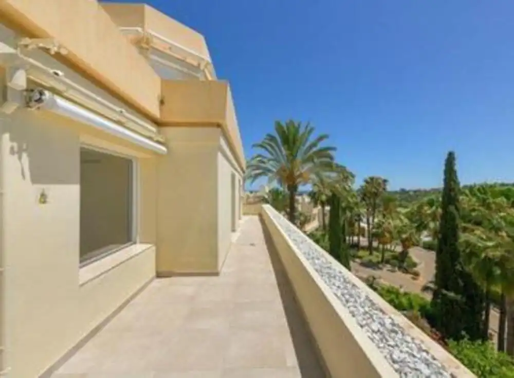 Penthouse with pool for sale in Nueva Andalucía, imagen 5