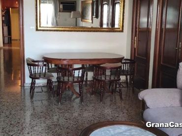 Pis amb balcó en venda a Camino de Ronda