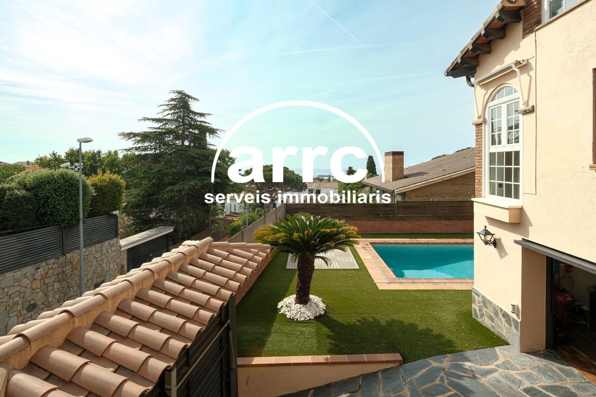 Exterior view of House or chalet to rent in Premià de Dalt  with Air Conditioner, Heating and Private garden