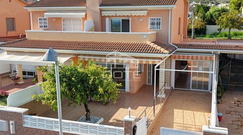 Chalet pareado con terraza y vistas al mar en Roda de Barà, imatge 2