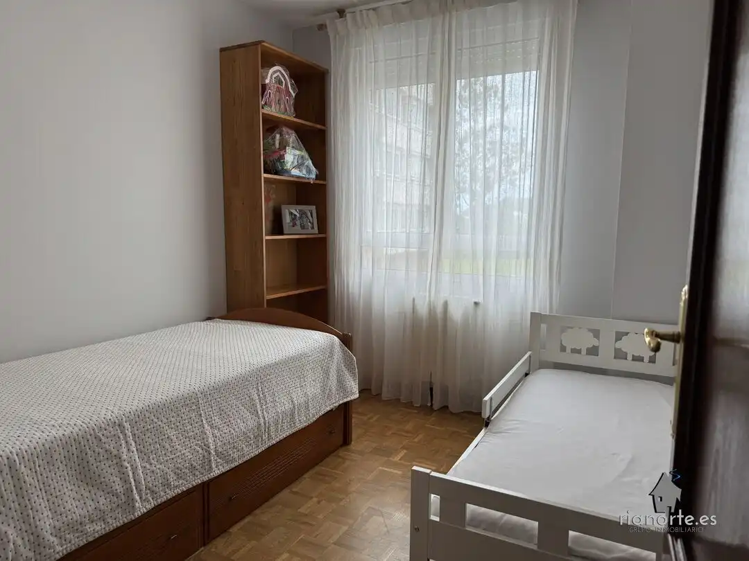 Schlafzimmer von Wohnung zum Verkauf in Ribadesella mit Heizung und Balkon
