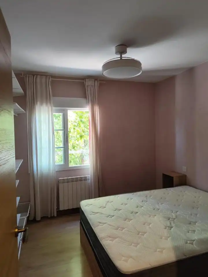 Schlafzimmer von Wohnung zur Miete in Alcorcón mit Klimaanlage, Heizung und Möbliert