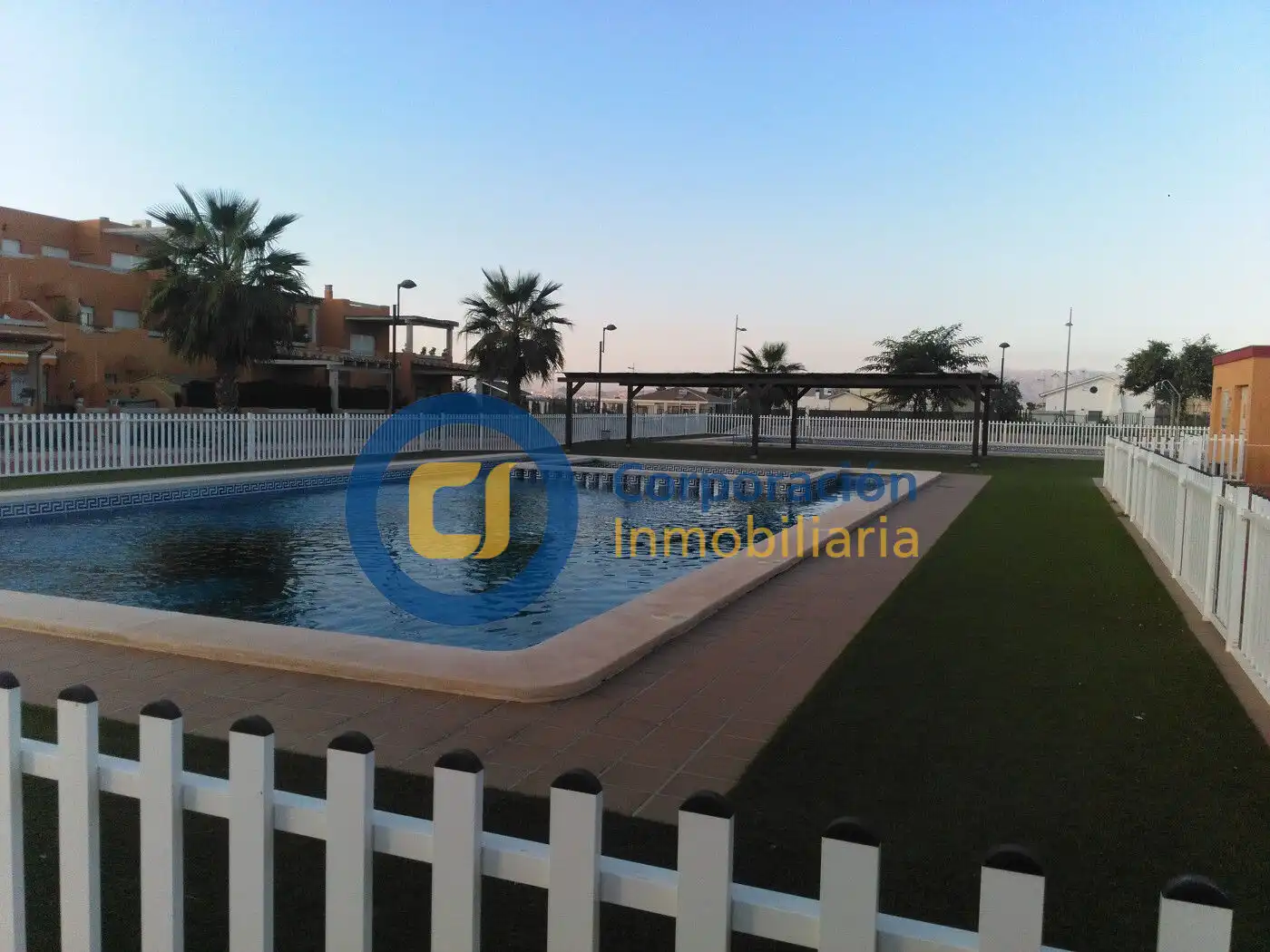Piscina de Ático en venta en Lorca con Aire acondicionado, Calefacción y Jardín privado