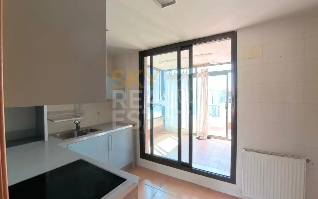 Cocina de Ático en venta en Madrid con Aire acondicionado, Calefacción y Terraza