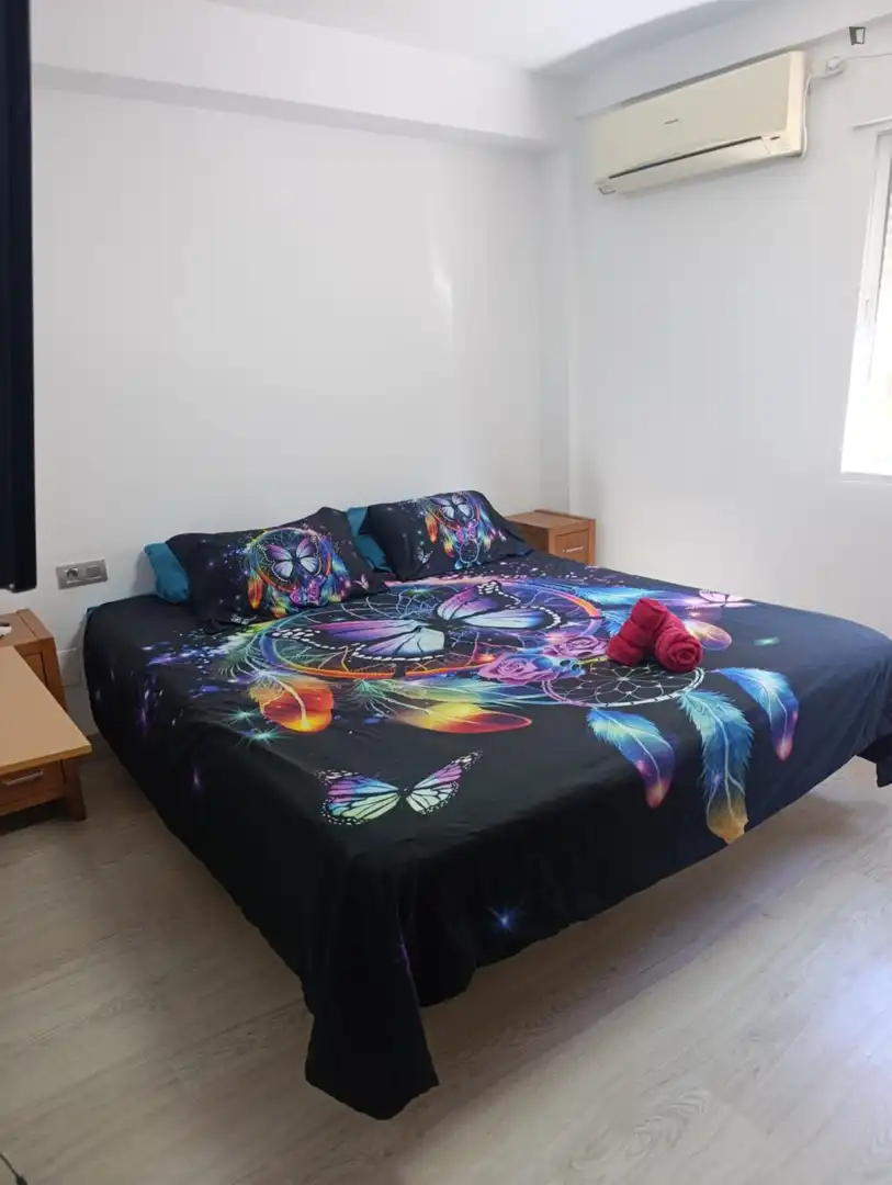 Dormitori de Apartament per a compartir en Móstoles amb Aire condicionat, Moblat i Forn
