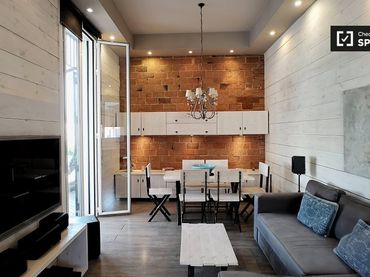 Appartamento con balcone in affitto a Eixample