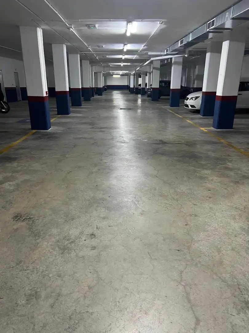 Parkplatz von Wohnung zum Verkauf in Murcia mit Klimaanlage, Heizung und Privatgarten