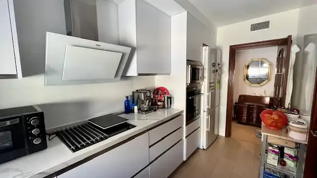 Piso en venta en Huerta de la Reina - Trassierra, Noroeste