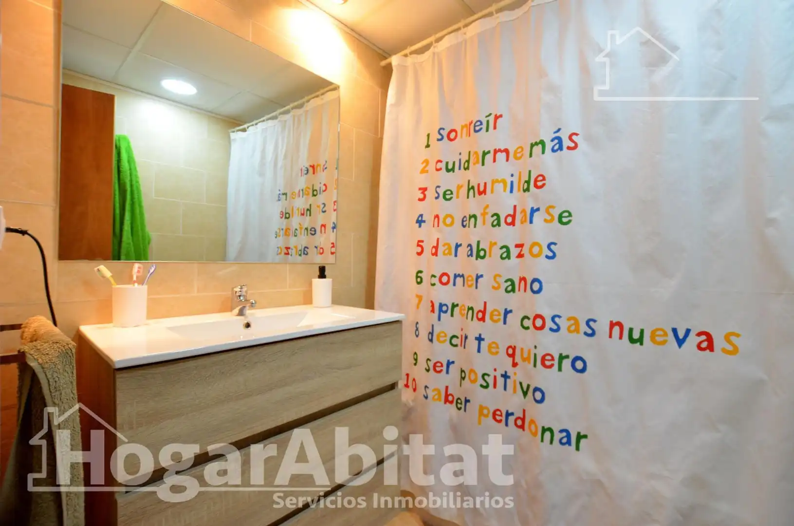Baño de Piso en venta en Tavernes de la Valldigna con Balcón