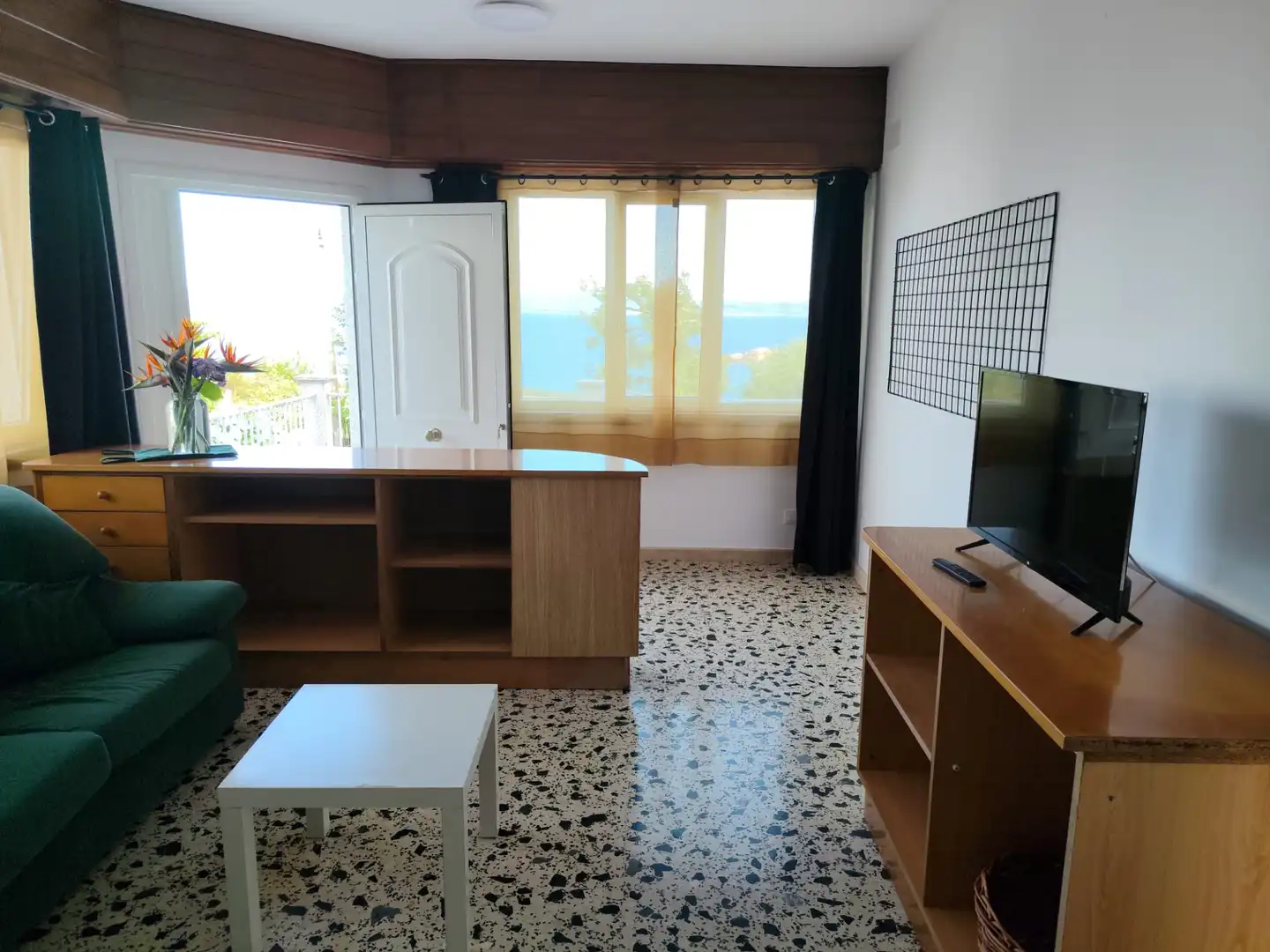 Living room of Apartments for rent in Ribeira  with Terrace, Furnished and Oven