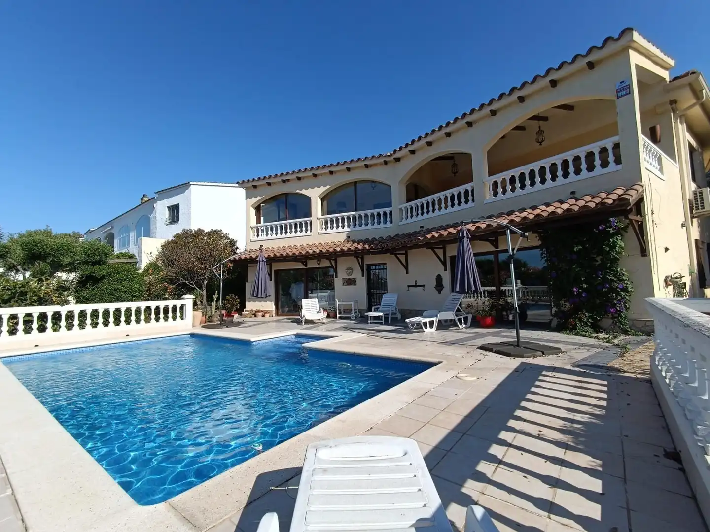 Villa con terrazza in vendita a D'ANDALUSIA