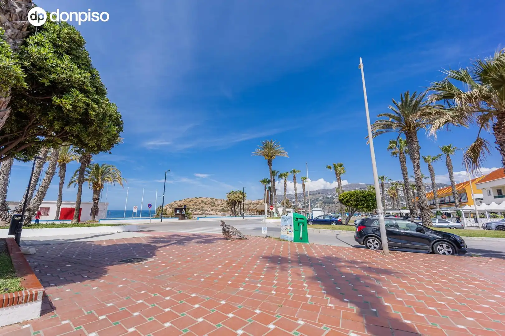 Commercial properties for sale in Calle Calle Paseo Marítimo, 1, Salobreña Costa