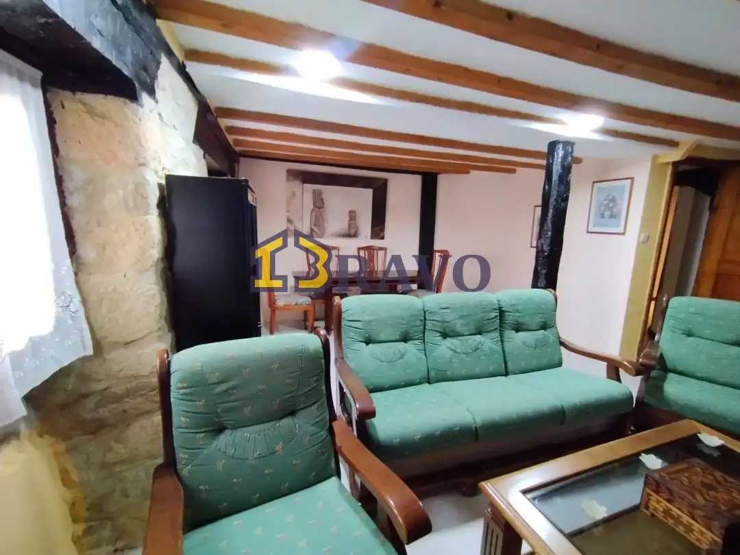 Houses for sale in Medina de Pomar, Burgos