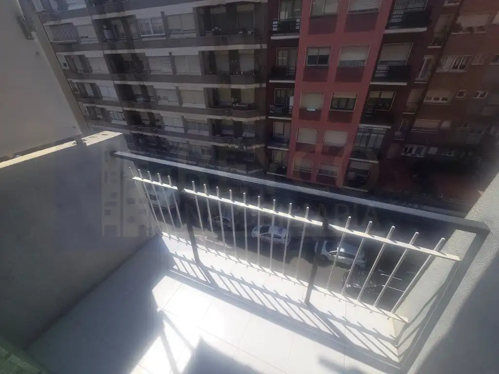 Piso con ascensor en venta en Calle Huesca, imagen 4